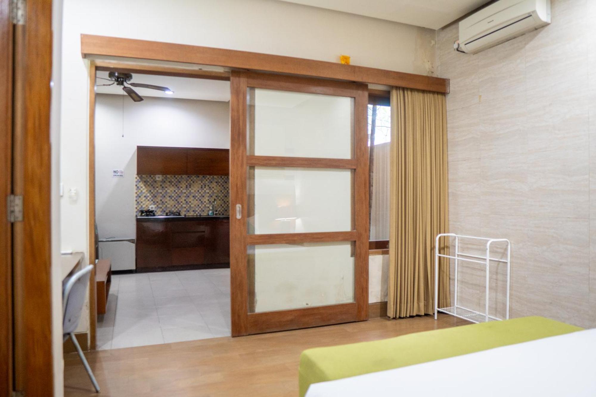 The Green Zhurga Suite Kerobokan  Exterior photo